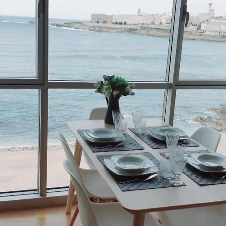 Vivienda Con Increibles Vistas A La Playa De Riazor Apartment A Coruna Exterior photo