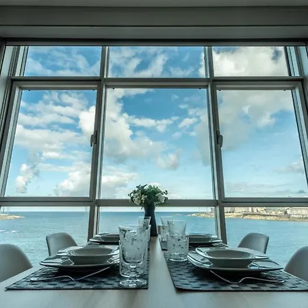 Vivienda Con Increibles Vistas A La Playa De Riazor Apartment A Coruna Exterior photo