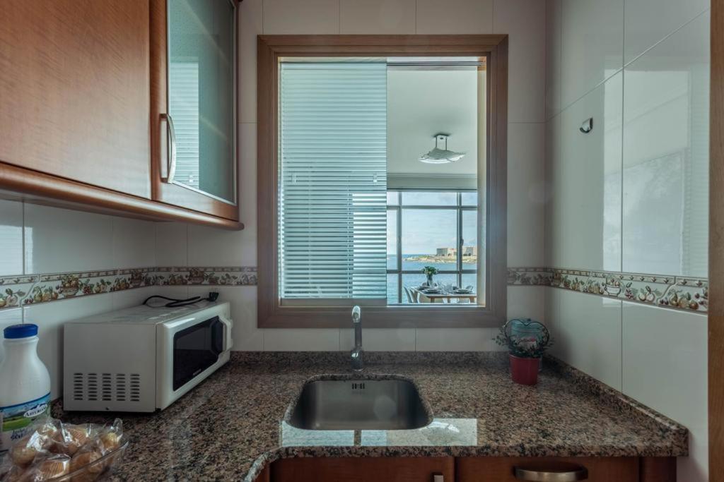 Vivienda Con Increibles Vistas A La Playa De Riazor Apartment *